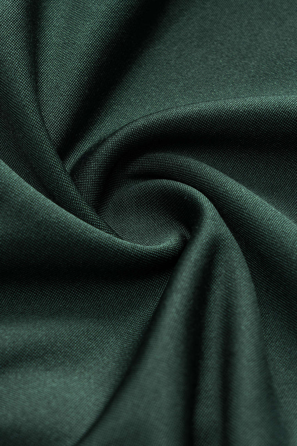 שמלת מיני ארוכת שרוולים עם קפלים וקשירה מטאלית 