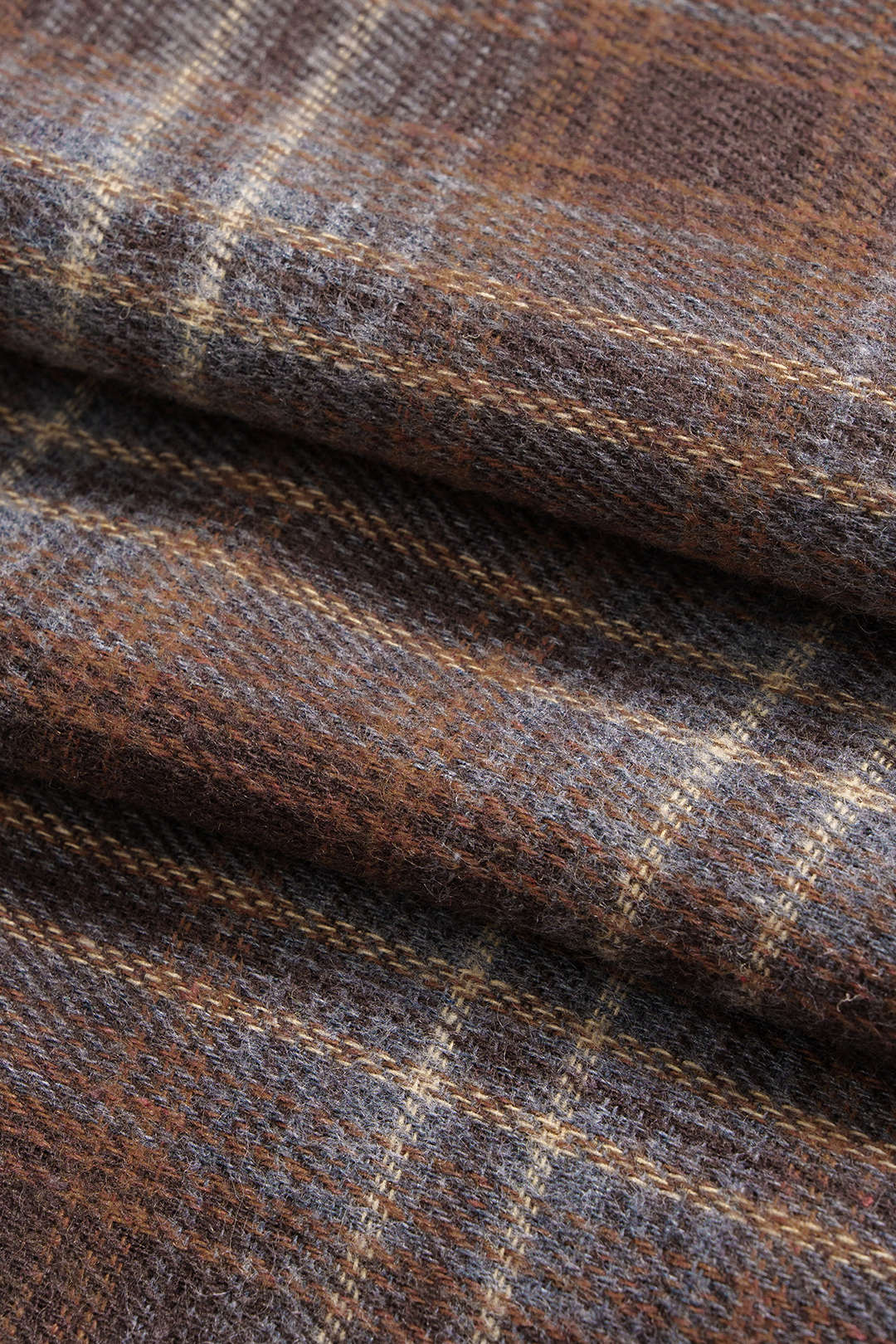 חולצה ארוכת שרוולים עם רוכסן, הדפס משובץ וטלאים של סאטן 