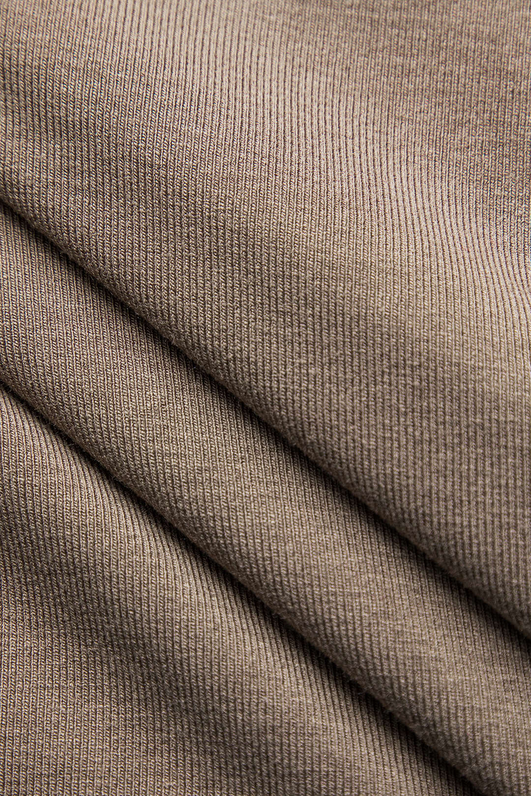 בגד גוף פרווה עם שרוולים ארוכים 