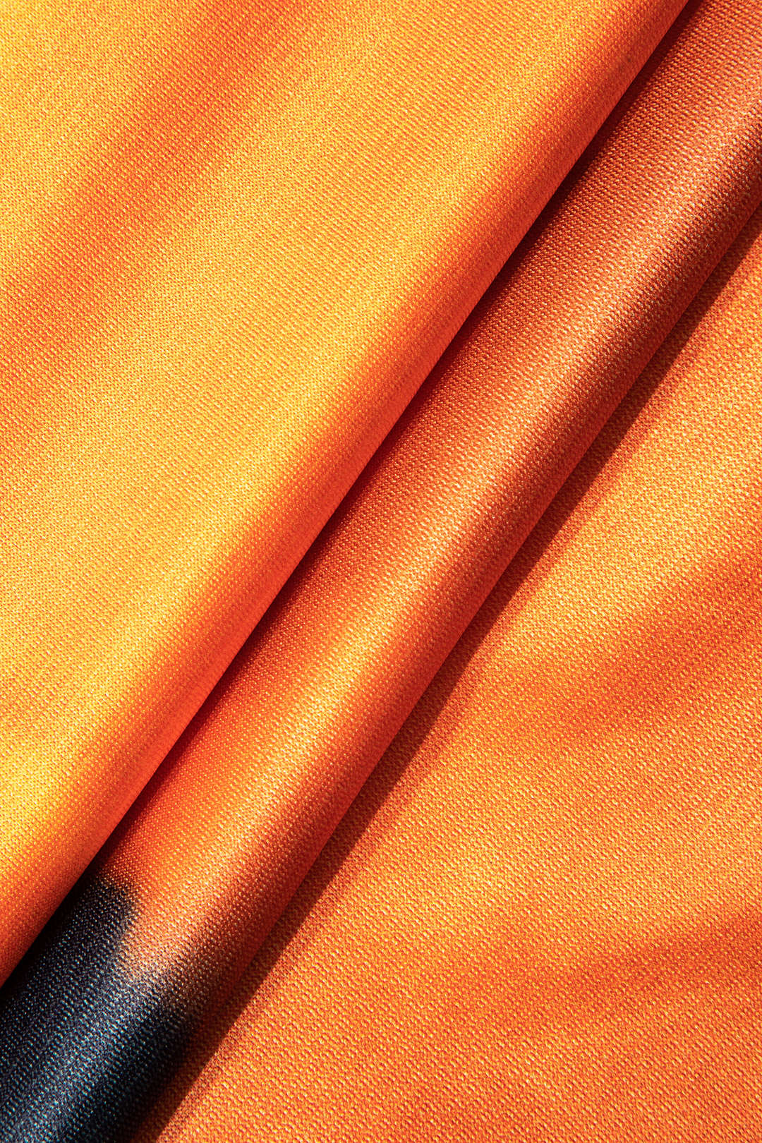 חצאית מקסי בצבעי עניבה 