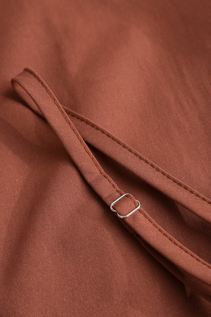 שמלת מיני עם שרוולים תפוחים וצוואר מרובע 