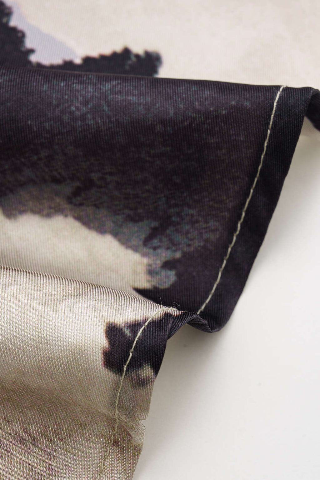 חצאית כפתורים עם הדפס פרחוני סאטן 