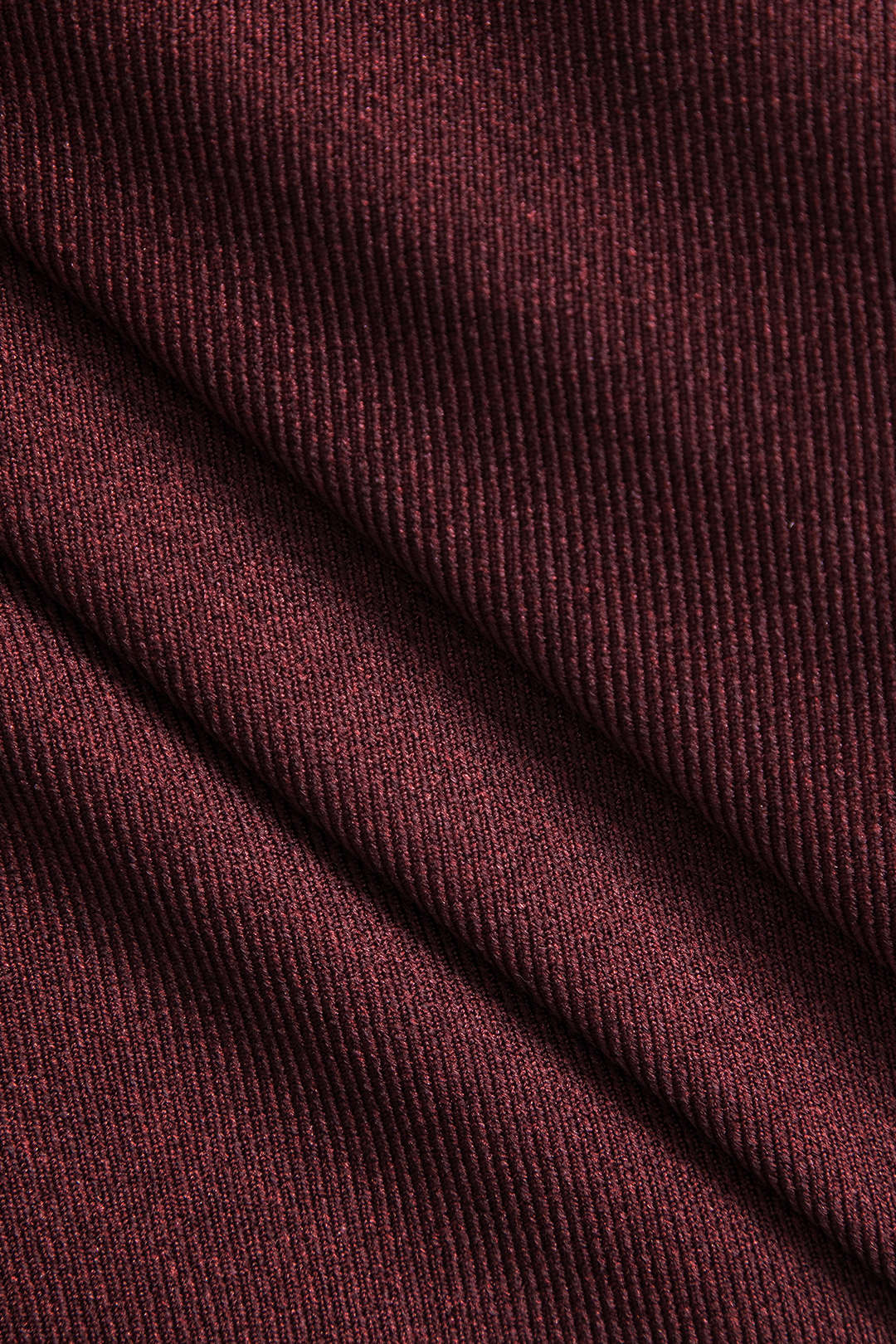 חצאית מיני דמוית עור עם טלאים 