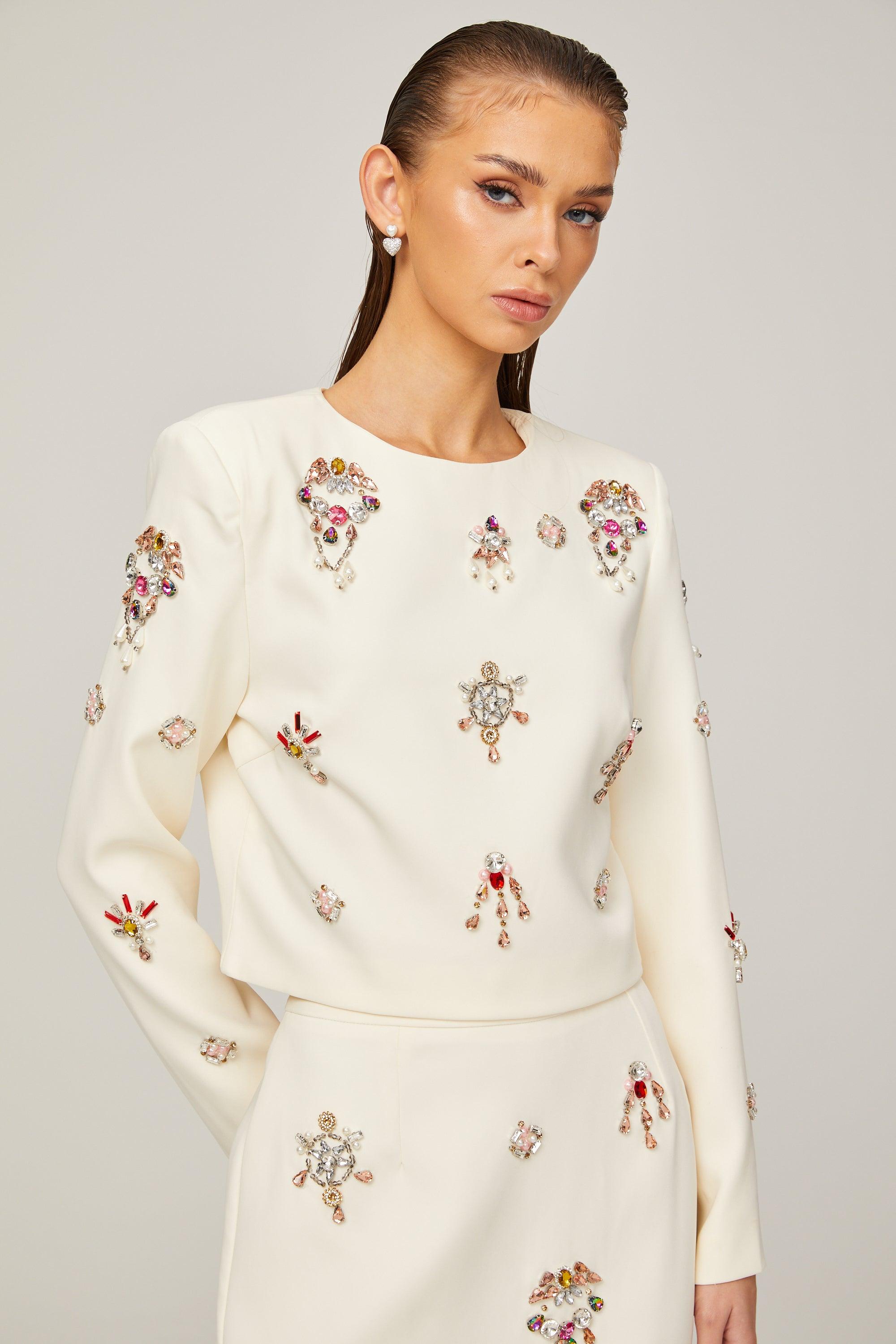 Conjunto Vestido de Noche Crema con Pedrería Elegante