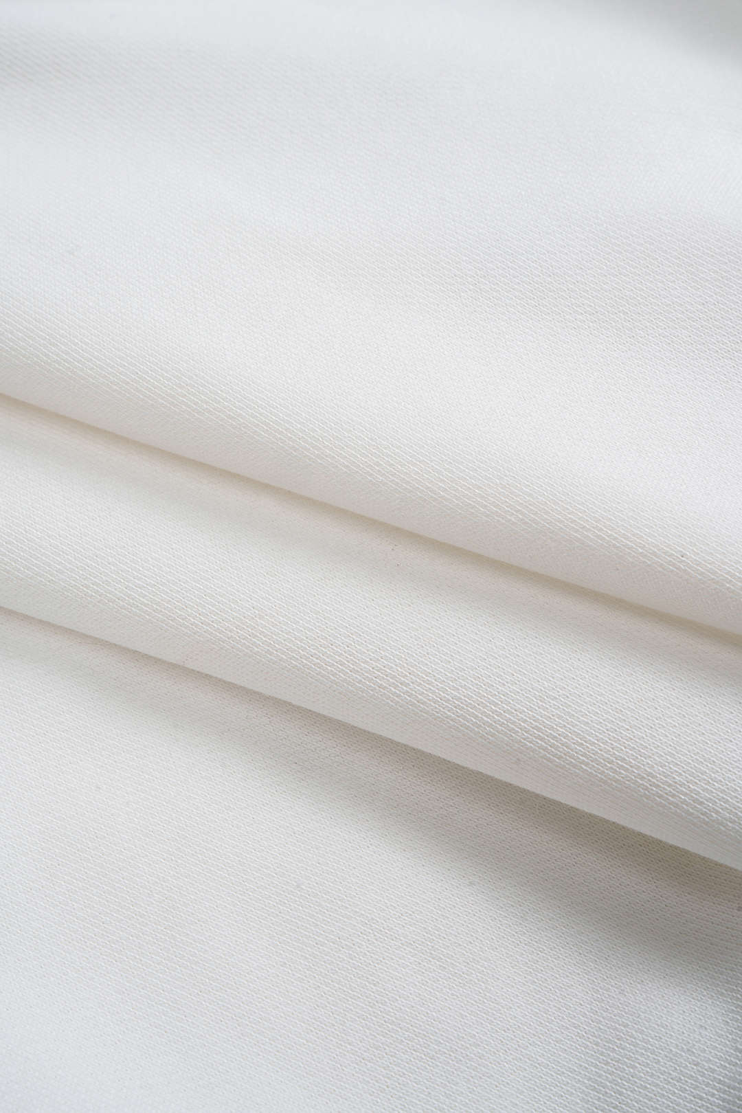 סווטשירט עם צווארון עגול ושרוולים ארוכים עם הדפס אותיות 