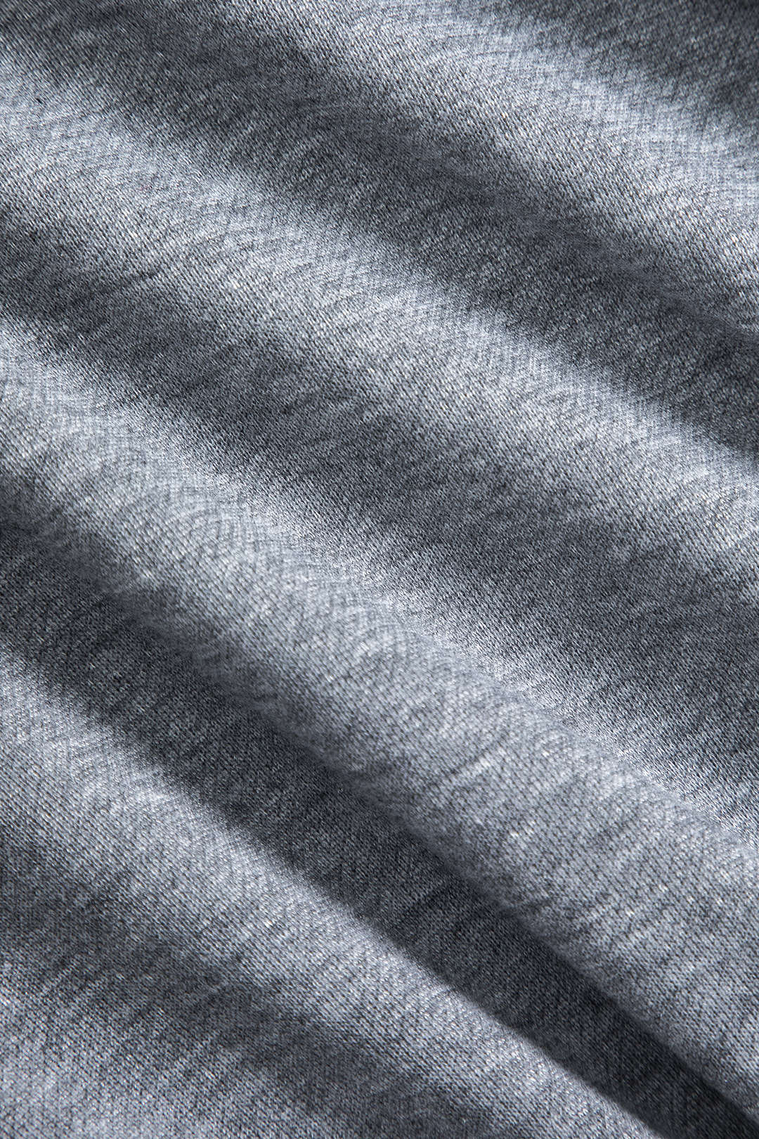 שמלת מיני אסימטרית עם שרוולים ארוכים 