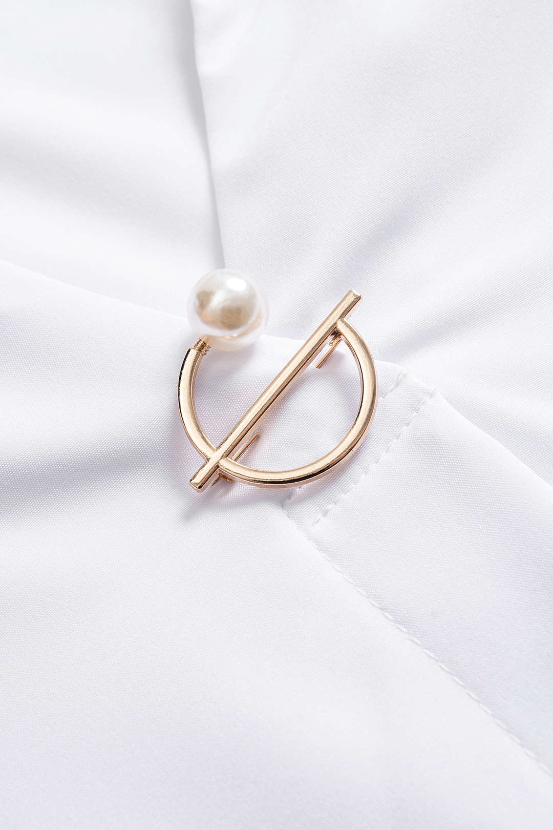 חולצה ארוכת שרוולים עם עיצוב מטאלי 