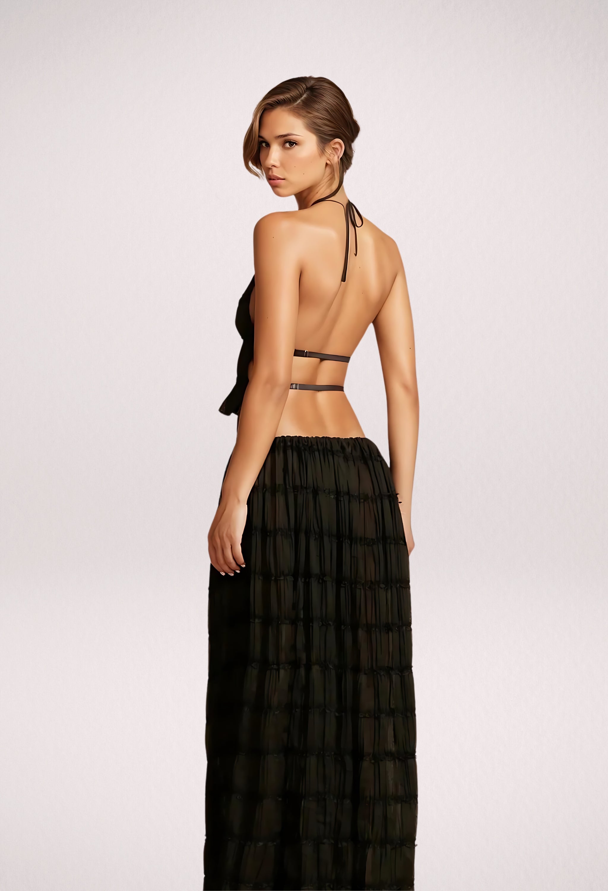 Conjunto Falda Maxi Negra Con Cuello Alto Y Volantes