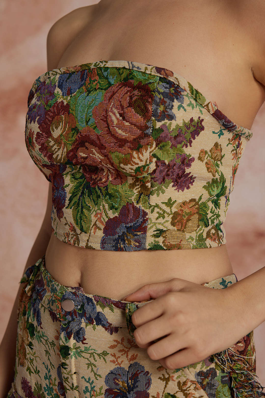 Conjunto Floral Flecos Blusa Espalda Atada Pantalones
