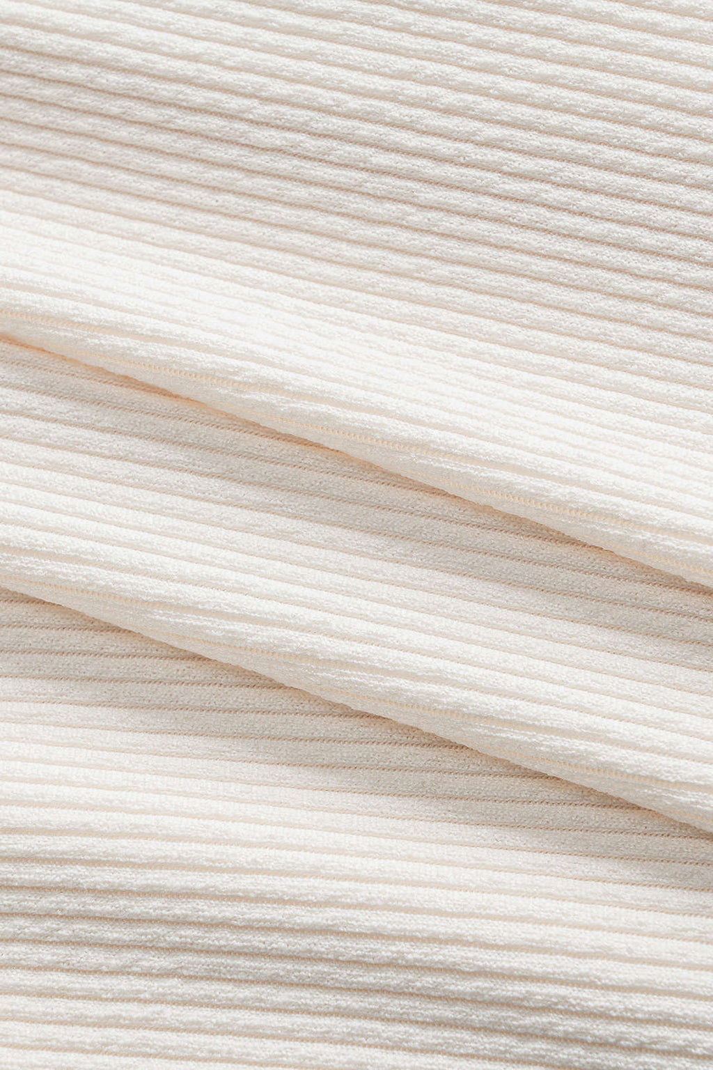 Falda Asimétrica Textura Metálica Con Silueta Moderna