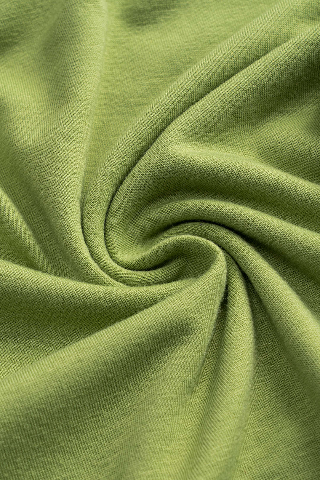 חצאית עם קפלים בעיצוב מטאלי 