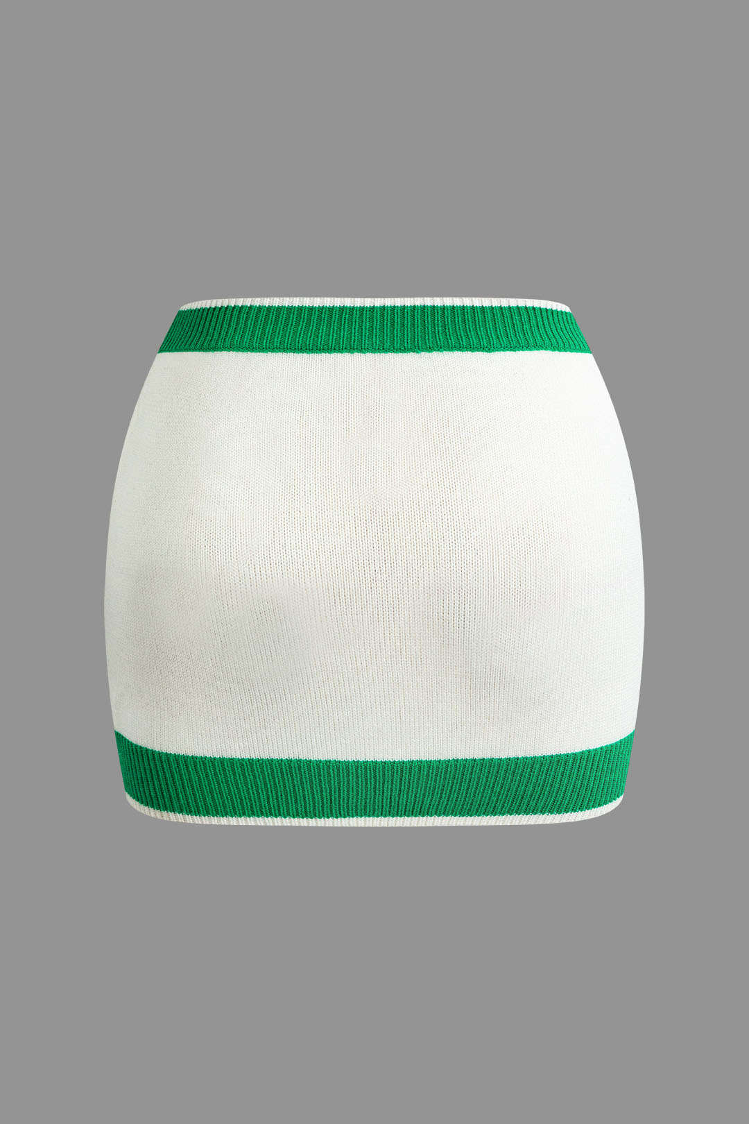Conjunto Top Corto Con Cuello Contrastante Y Falda Mini