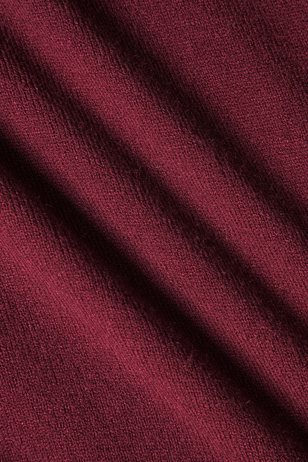 שמלת סריג עם תפרים מנוגדים 