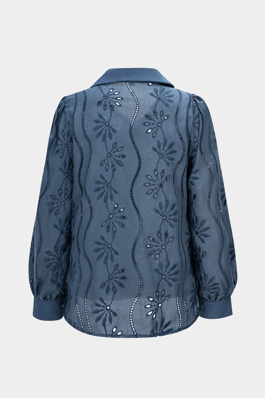 חולצה ארוכת שרוולים עם רקמה פרחונית 