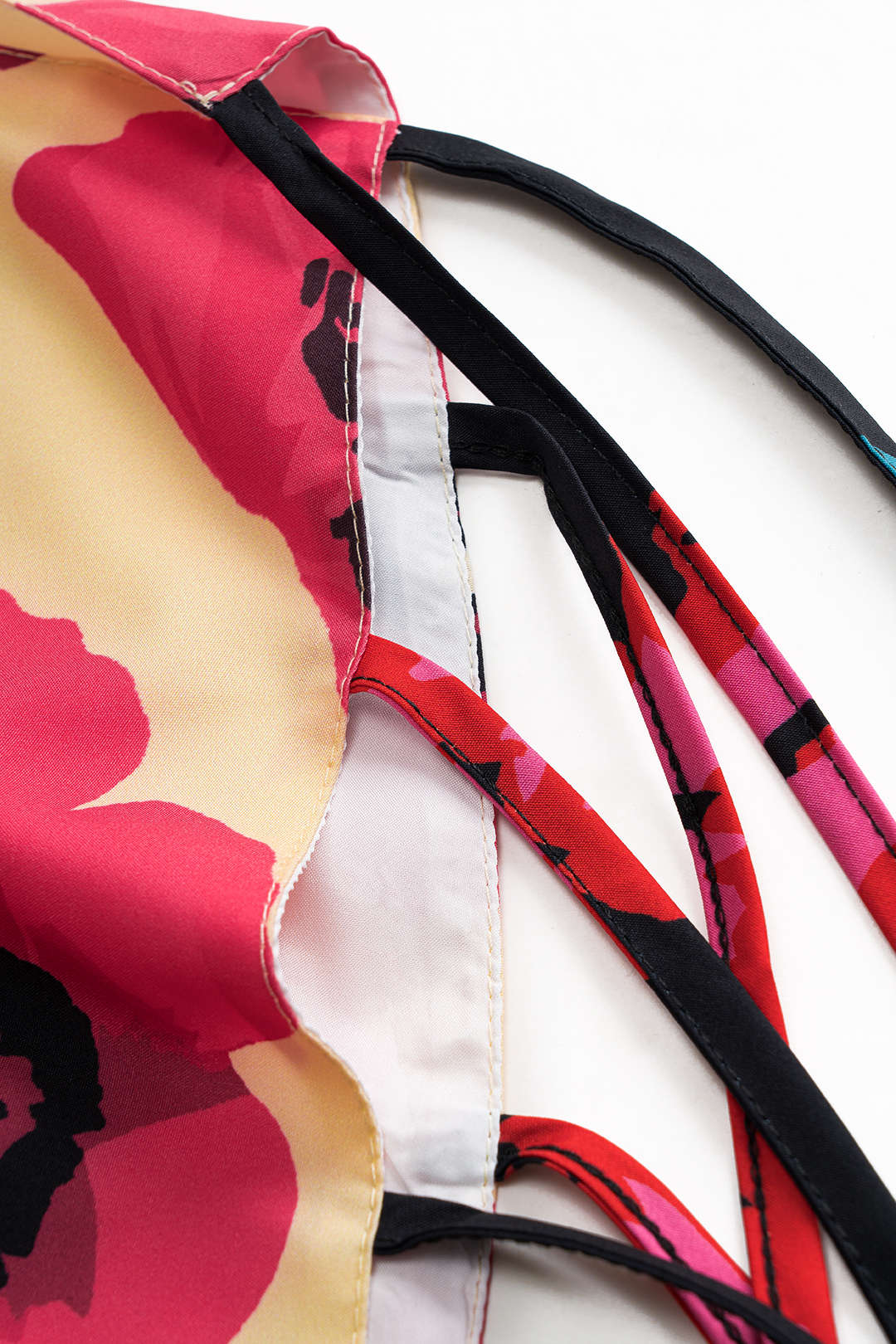 חצאית עם קשירה והדפס פרחוני 