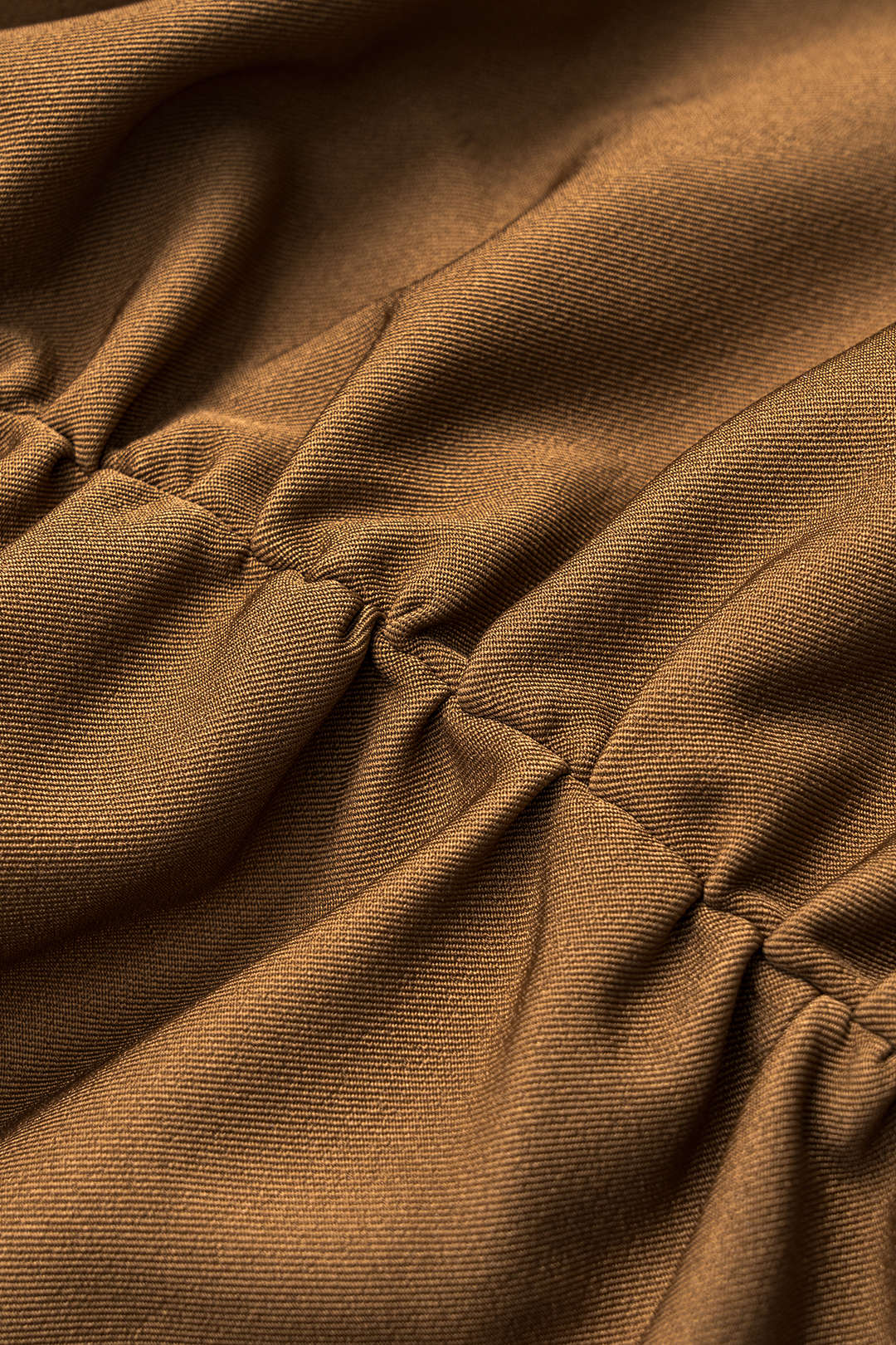 Falda Midi Drapada Asimétrica Con Cinturón Elegante