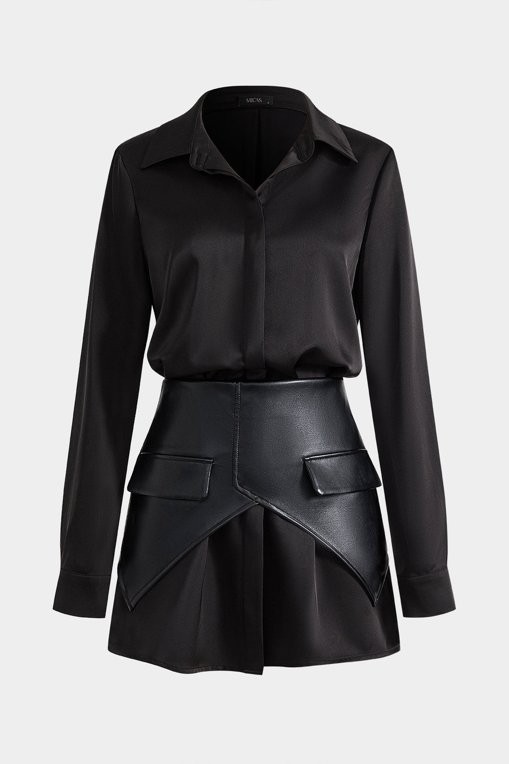 שמלת מיני עם שרוולים ארוכים, כפתורים ורוכסן, דמוי עור סאטן 