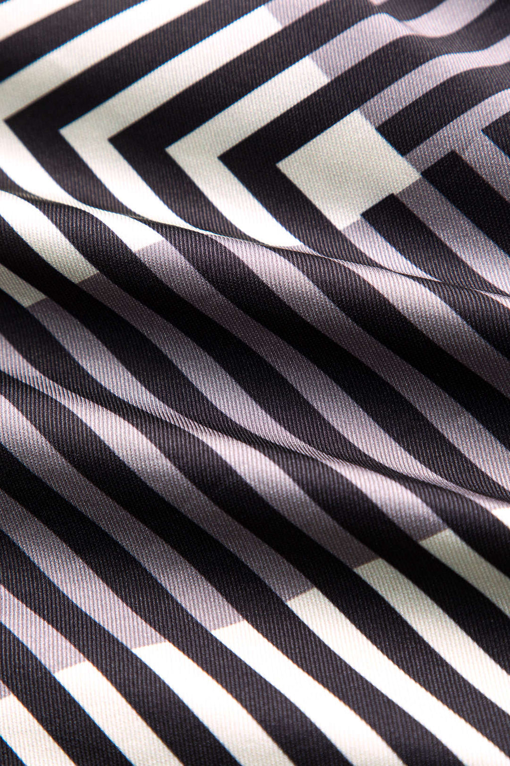 חצאית עם כפתורים וקשירה 