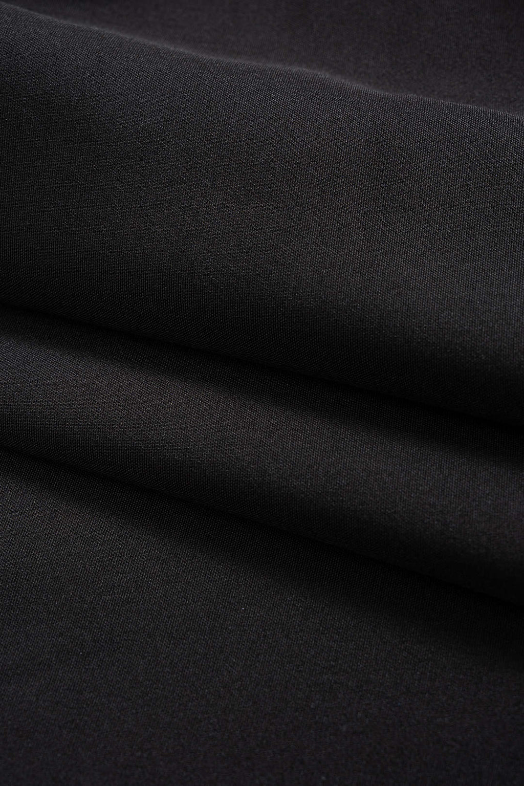 חצאית נפוחה עם מותן גבוה וקשירה 