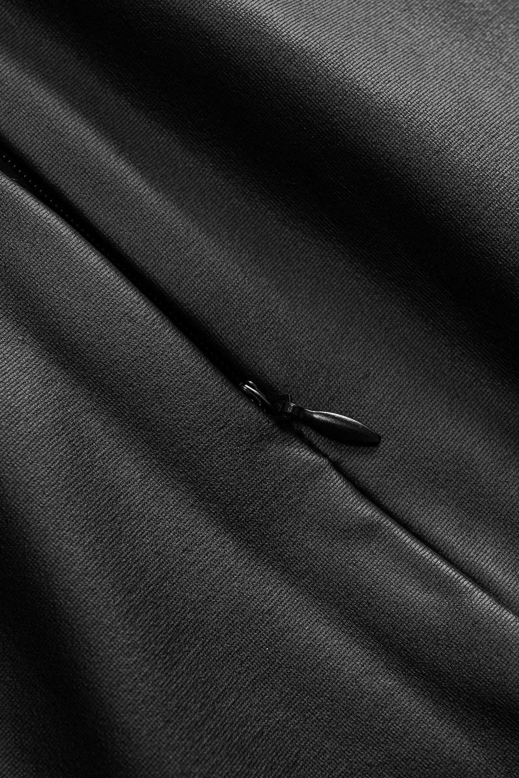 חצאית אסימטרית מטאלית דמוית עור 