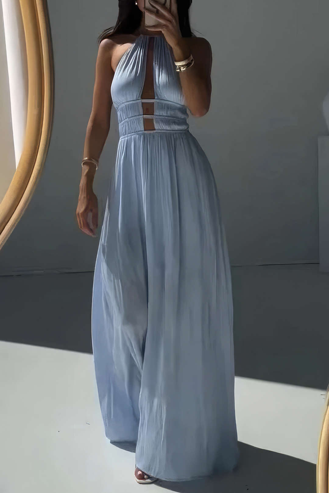 Vestido Maxi Halter Sin Mangas Con Recortes Elegante