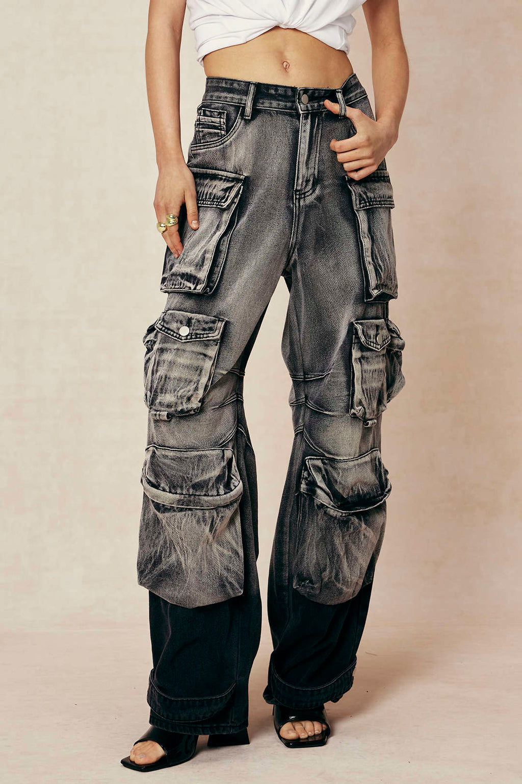 Jeans Cargo De Pierna Ancha Con Ombre Y Bolsillos Multiples