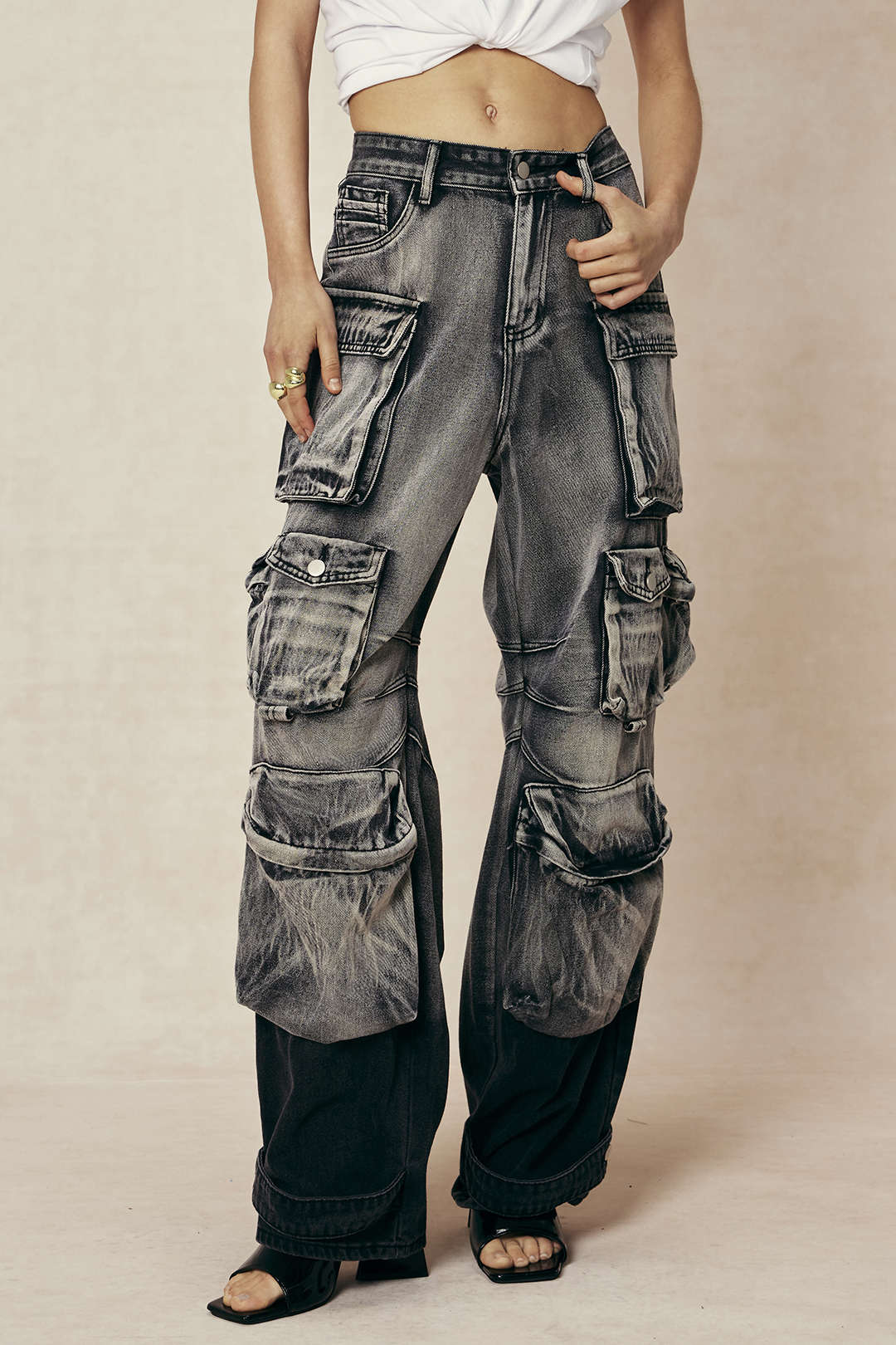 Jeans Cargo De Pierna Ancha Con Ombre Y Bolsillos Multiples