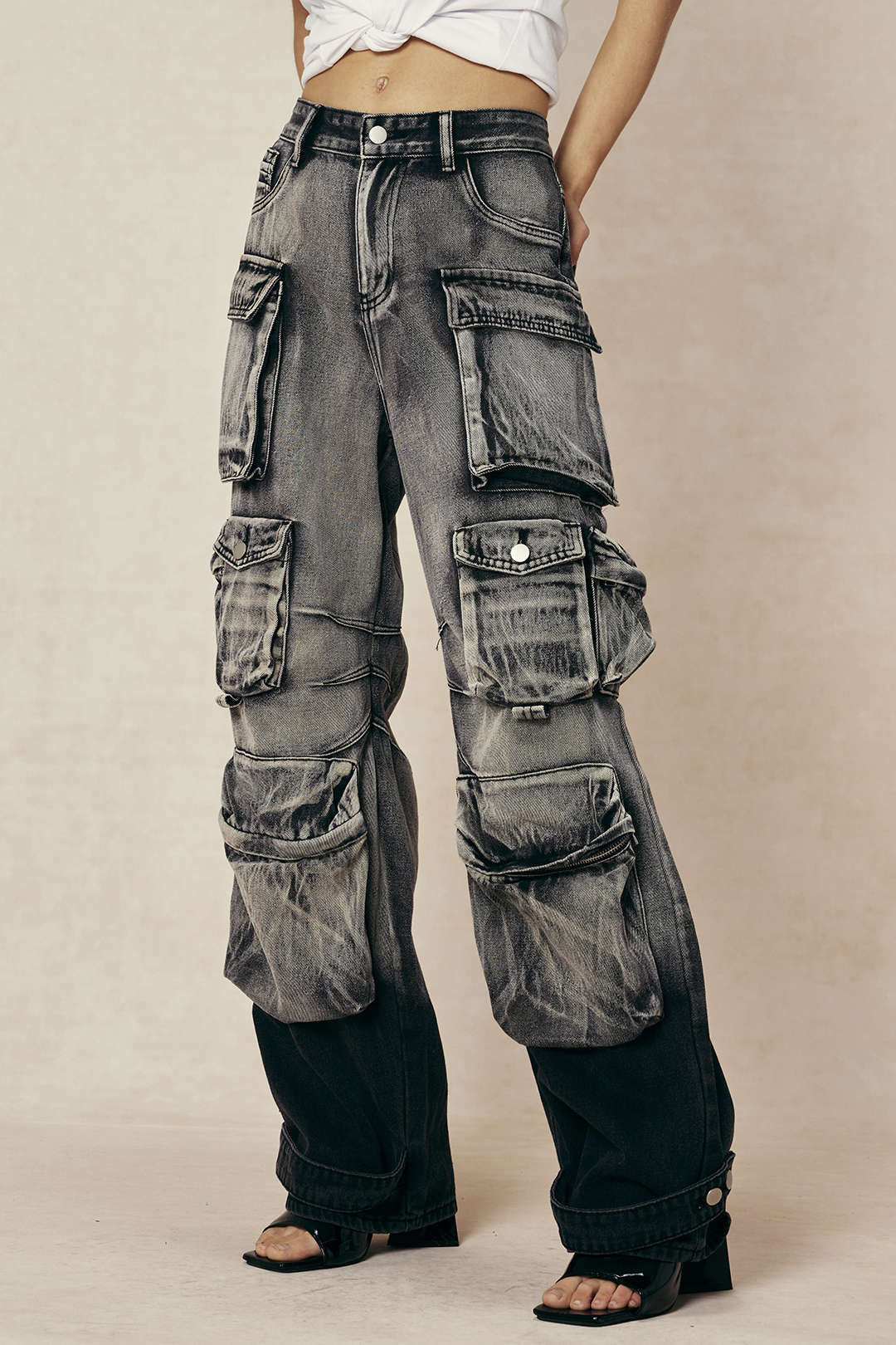 Jeans Cargo De Pierna Ancha Con Ombre Y Bolsillos Multiples