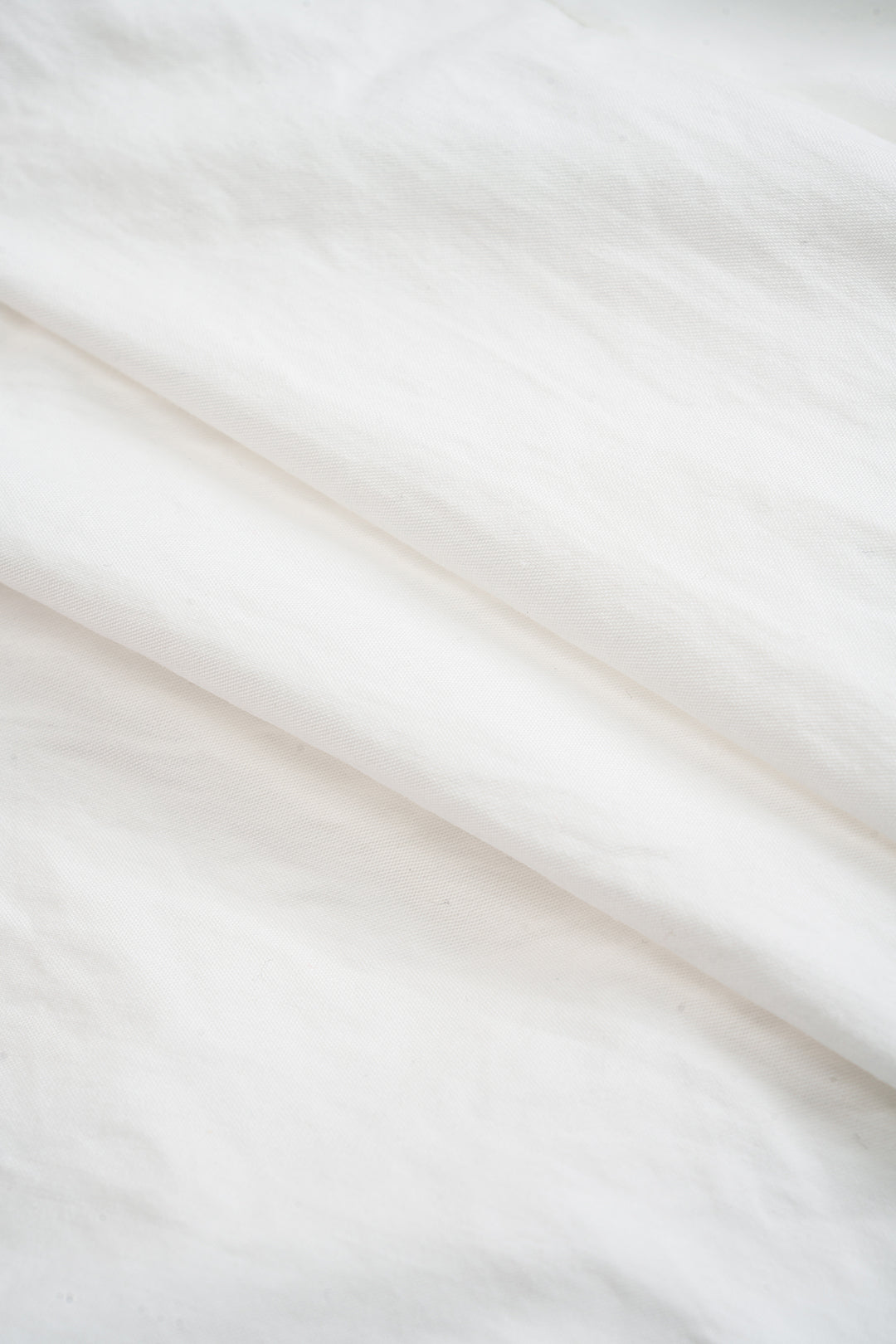 חצאית עם רוכסן וקשירה בחגורה 