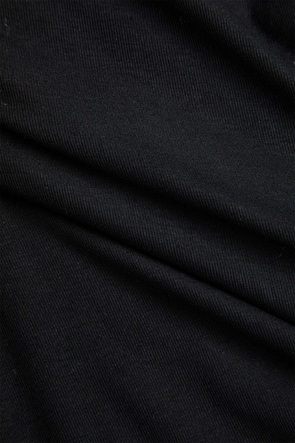 שמלת מיני עם צווארון עגול וקשירה דמוית עור עם טלאים מקדימה 