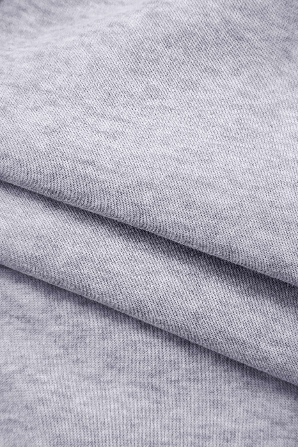 שמלת מיני עם שרוולים פנסים ומחשוף מותן 