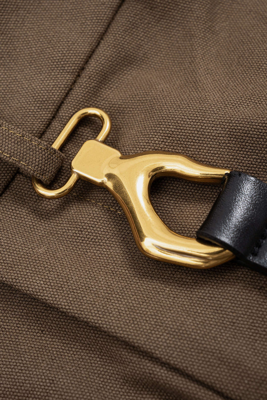 חצאית אסימטרית מטאלית 