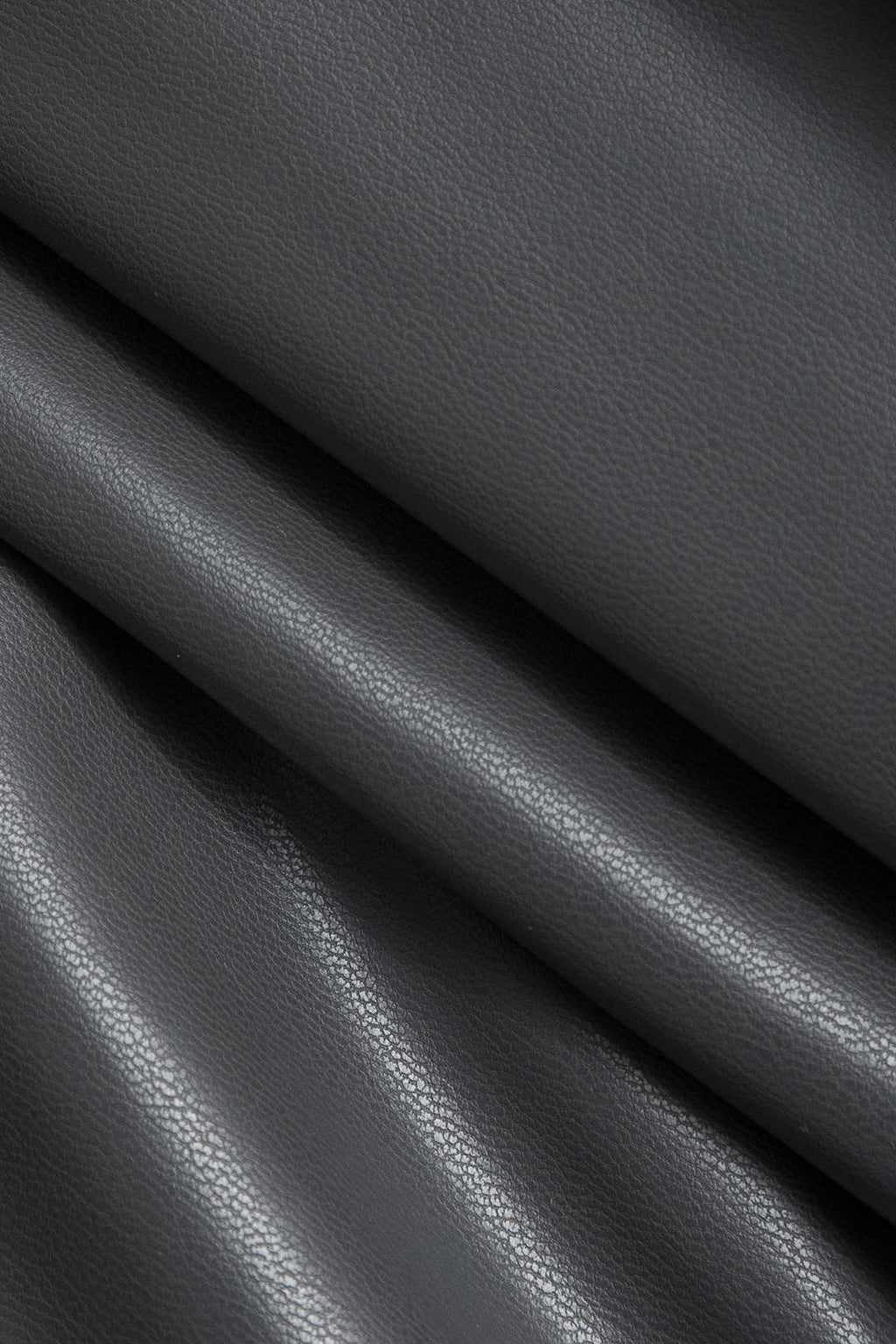 חצאית אסימטרית עם קפלים דמויי עור בצבע בלוק צבעוני 