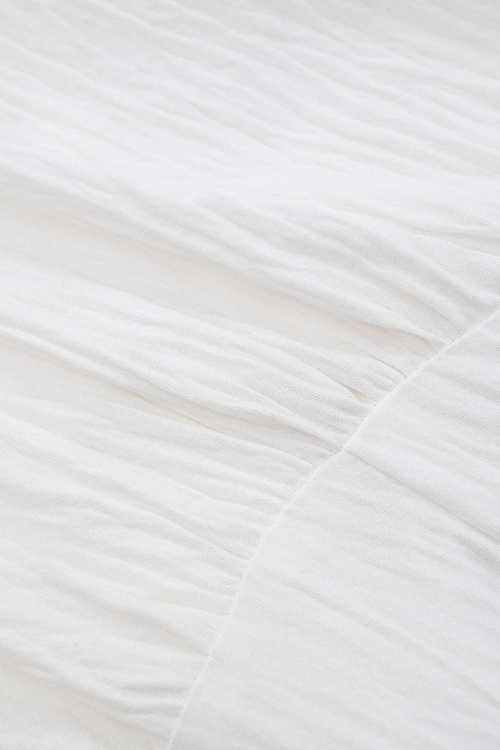Vestido Mini de Manga Larga Cuello V Profundo Minimalista