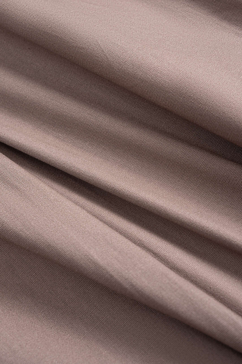 שמלת מידי א-סימטרית עם קשירה ושרוולים ארוכים 