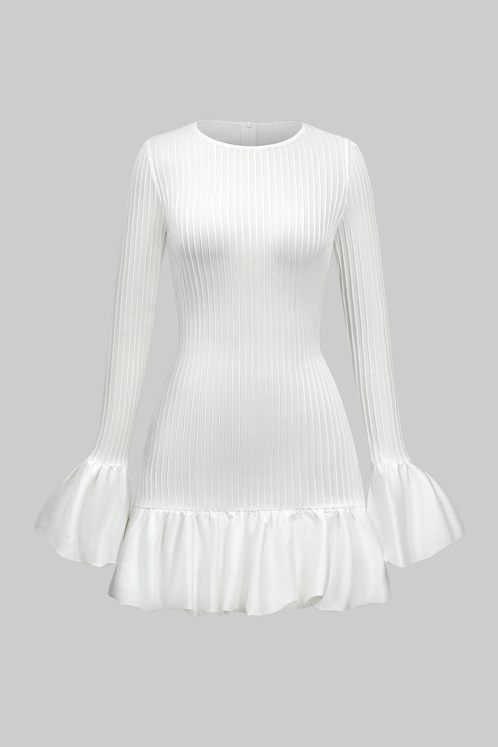 שמלת מיני עם שרוולים נפוחים ופעמון בצבע אחיד 