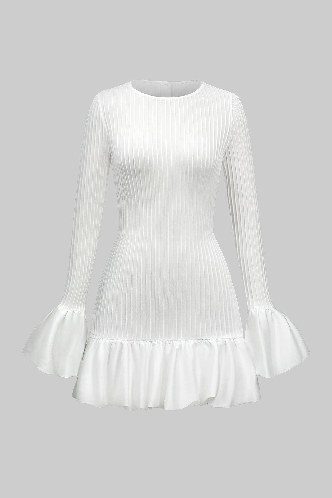 שמלת מיני עם שרוולים נפוחים ופעמון בצבע אחיד 