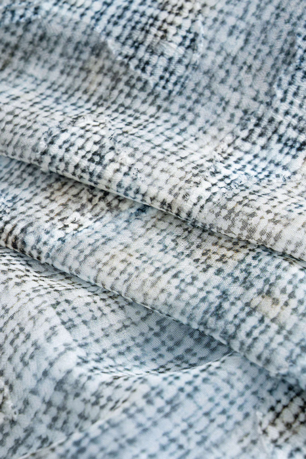 Abstract Pattern Chiffon Zipper Metallic Sea Shell Decor Ruched Skirt