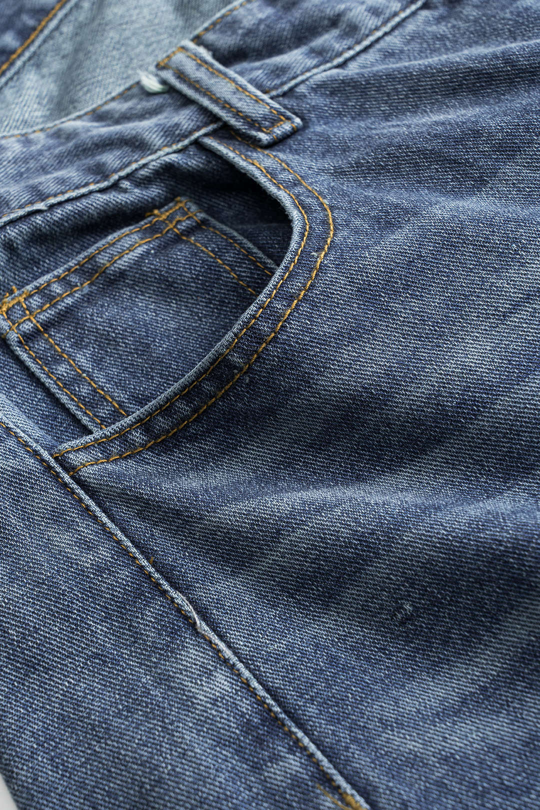 Vaqueros Denim Asimétricos De Cintura Alta Moderna