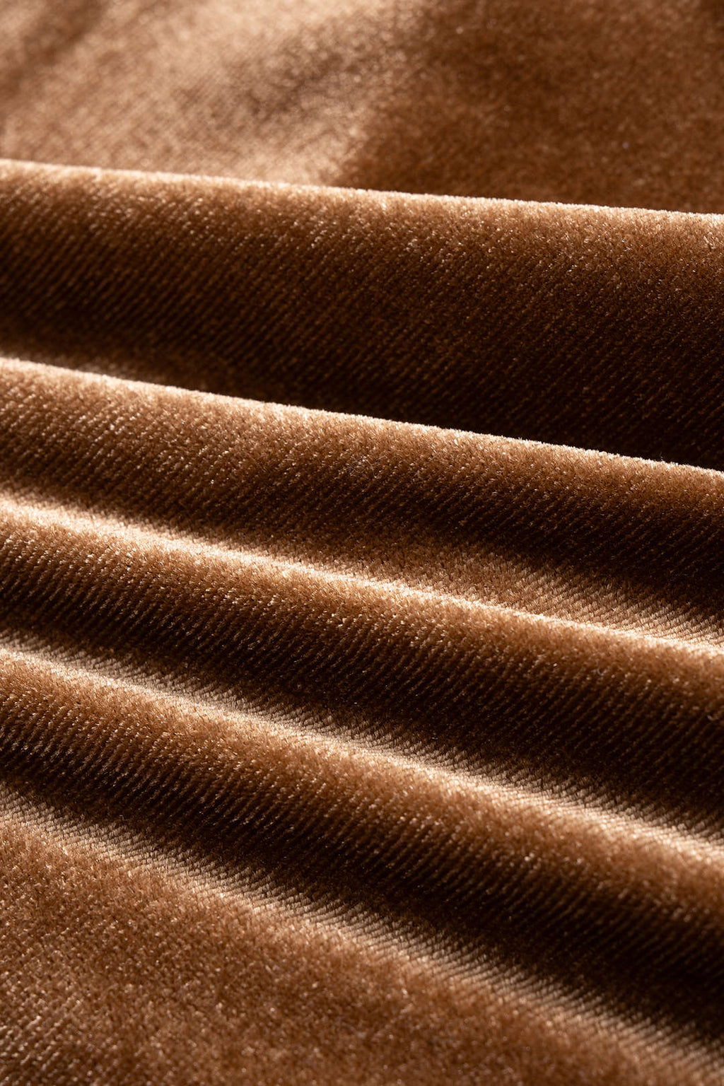 חולצת קטיפה עם שרוולים ארוכים וקשירה 