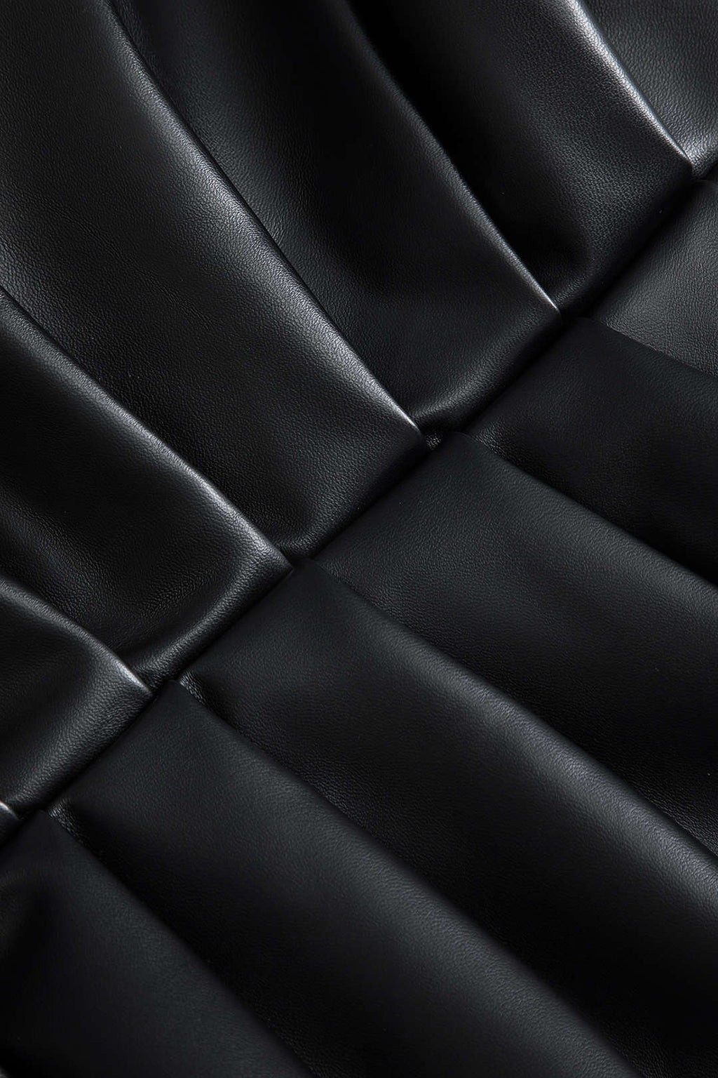 חצאית דמוית עור חלקה עם רוכסן 