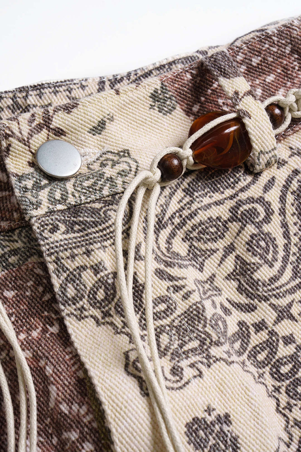 חצאית גבוהה עם הדפס פרחוני רטרו 