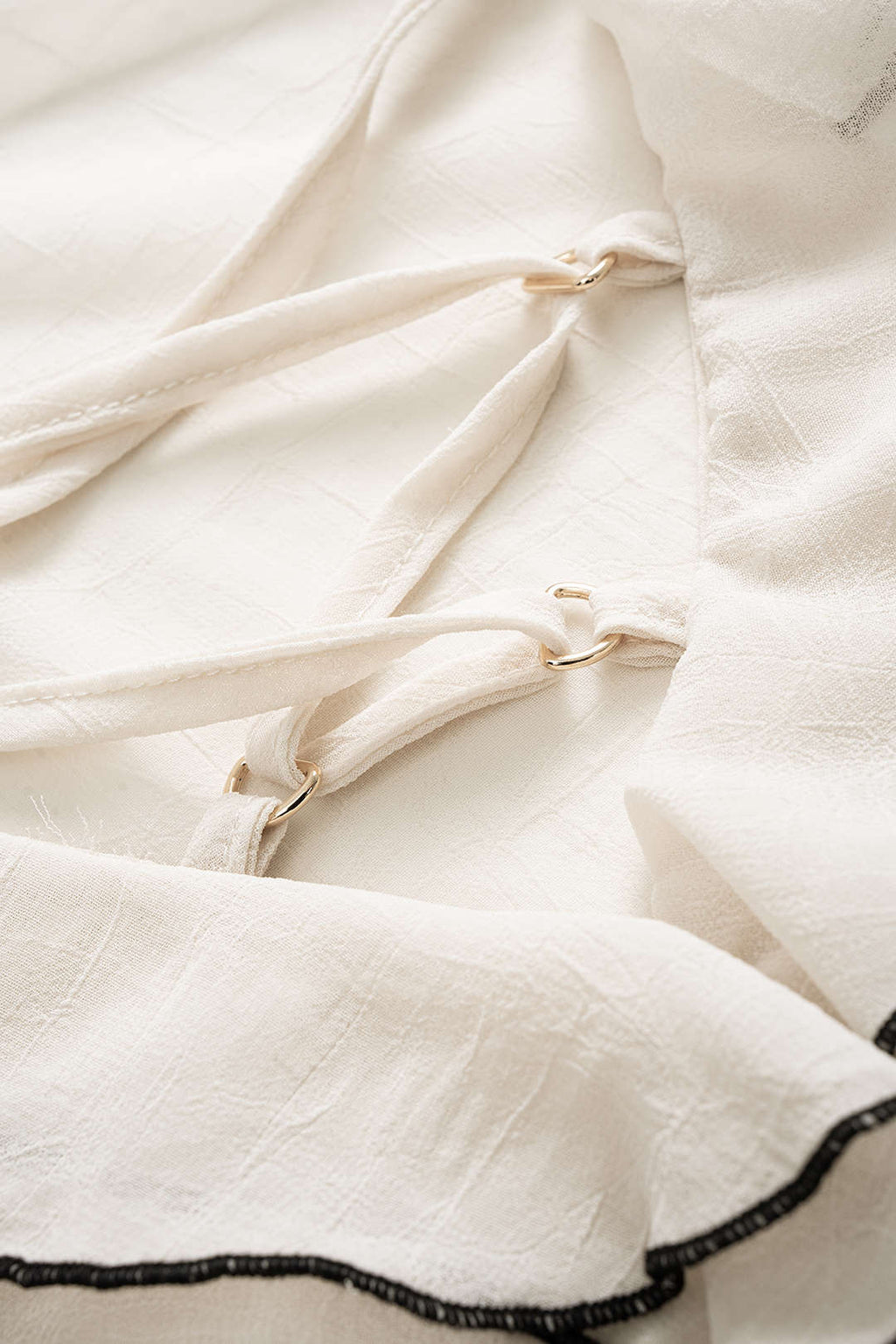 חולצת שיפון ארוכת שרוולים עם קפלים וקשירה 