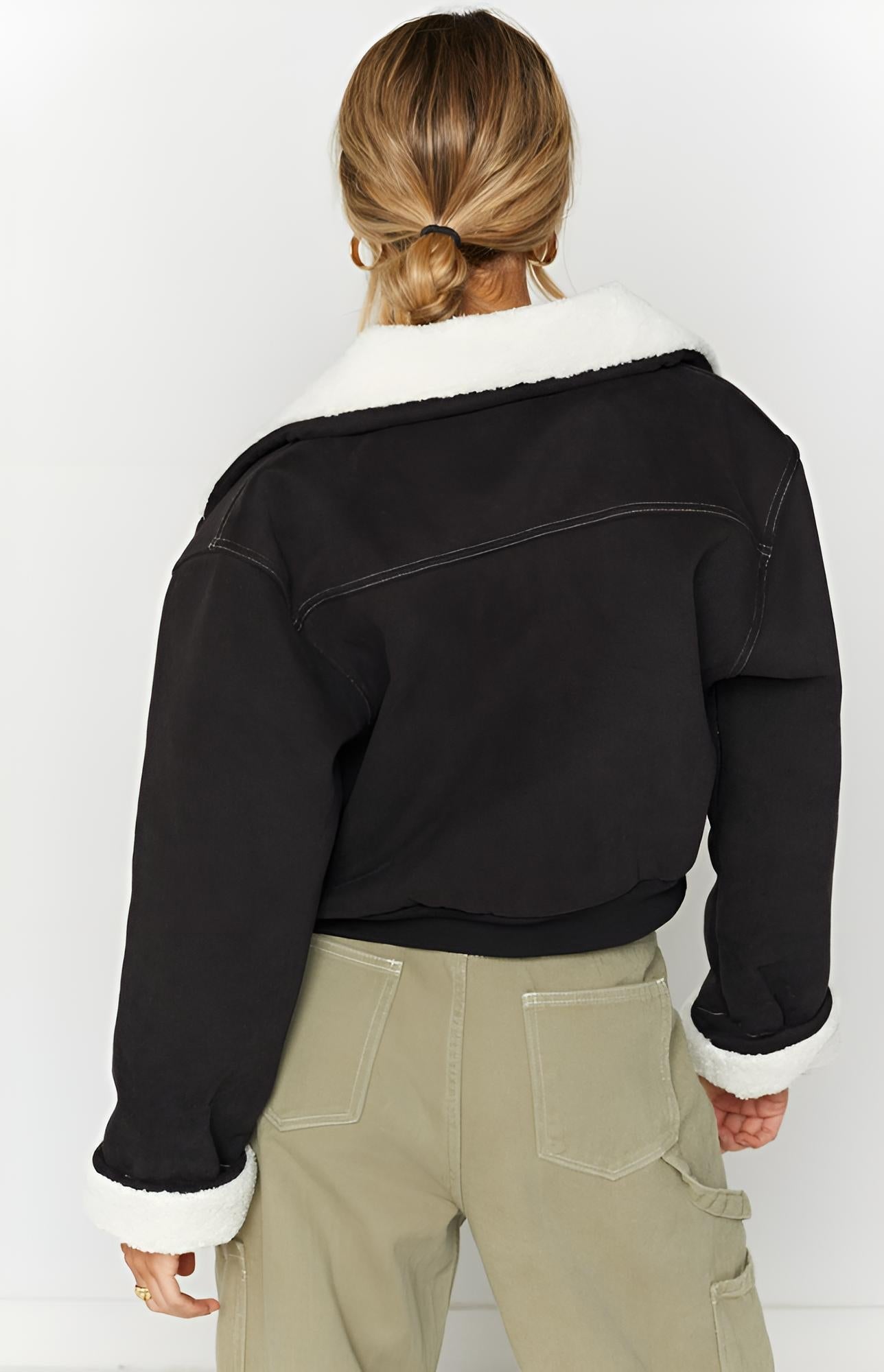 Chaqueta Gelan Corta Con Cuello de Pelaje Ancho Elegante