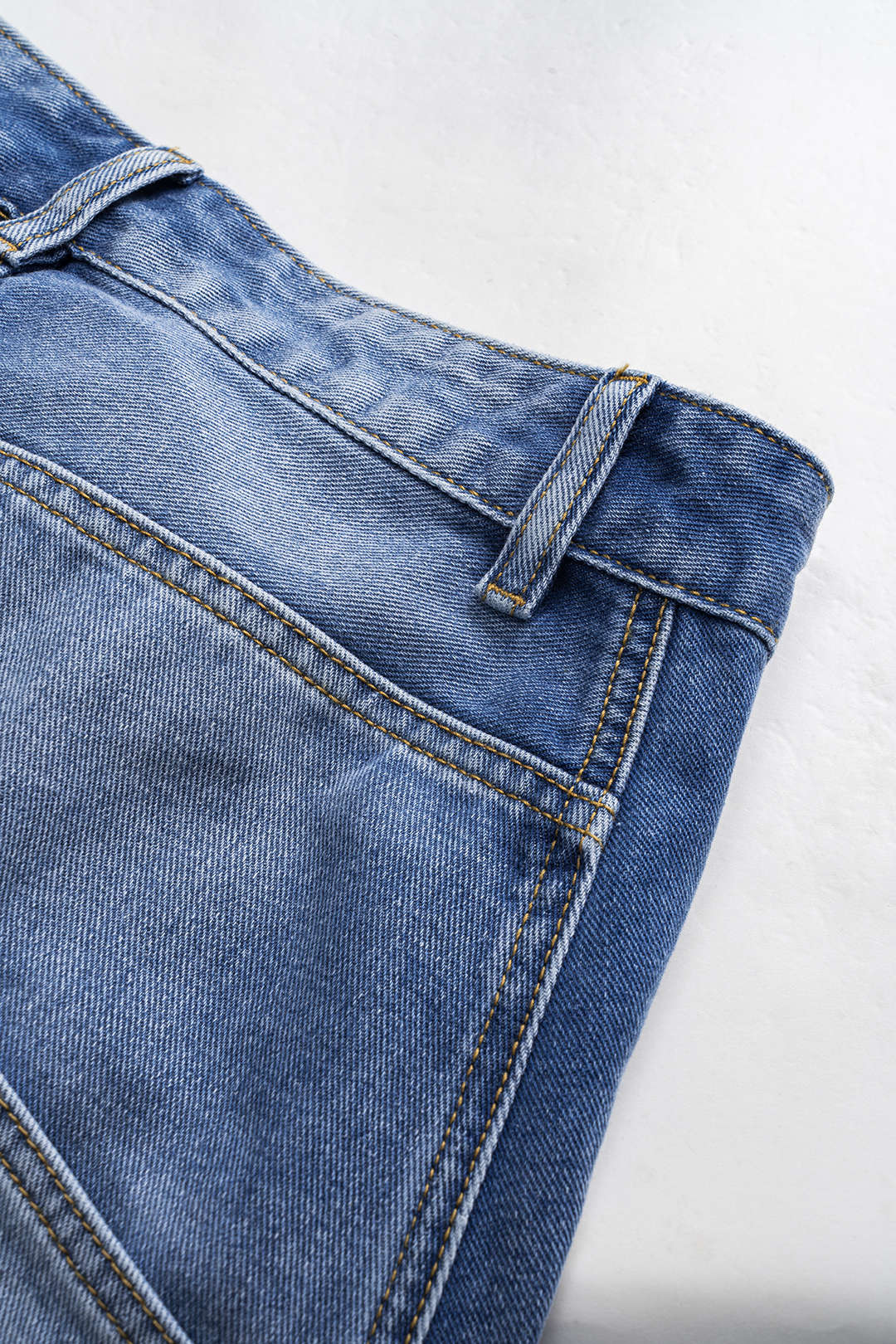 Jeans de Pierna Ancha Lavados Estilo Barril Diario
