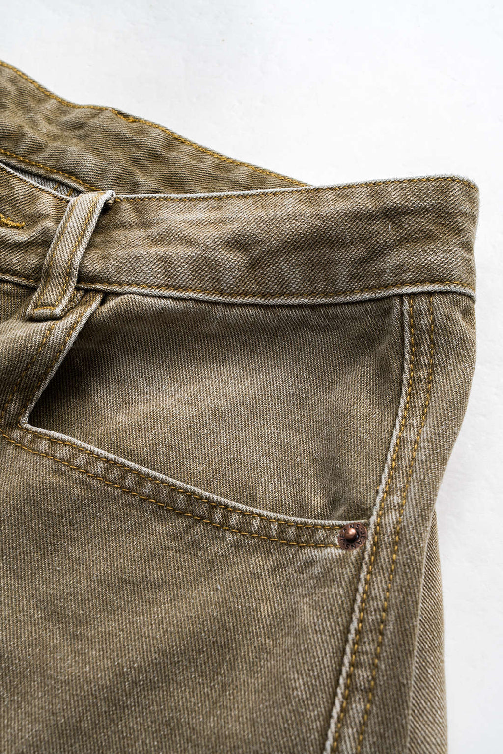 Jeans de Pierna Ancha Lavados Estilo Barril Diario