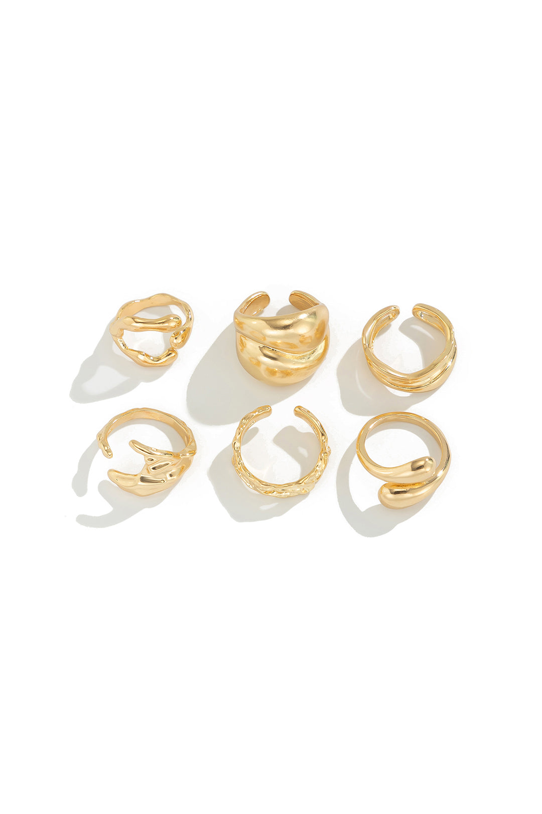Anillo Multicapas Entretejidas de Diseño Irregular Elegante