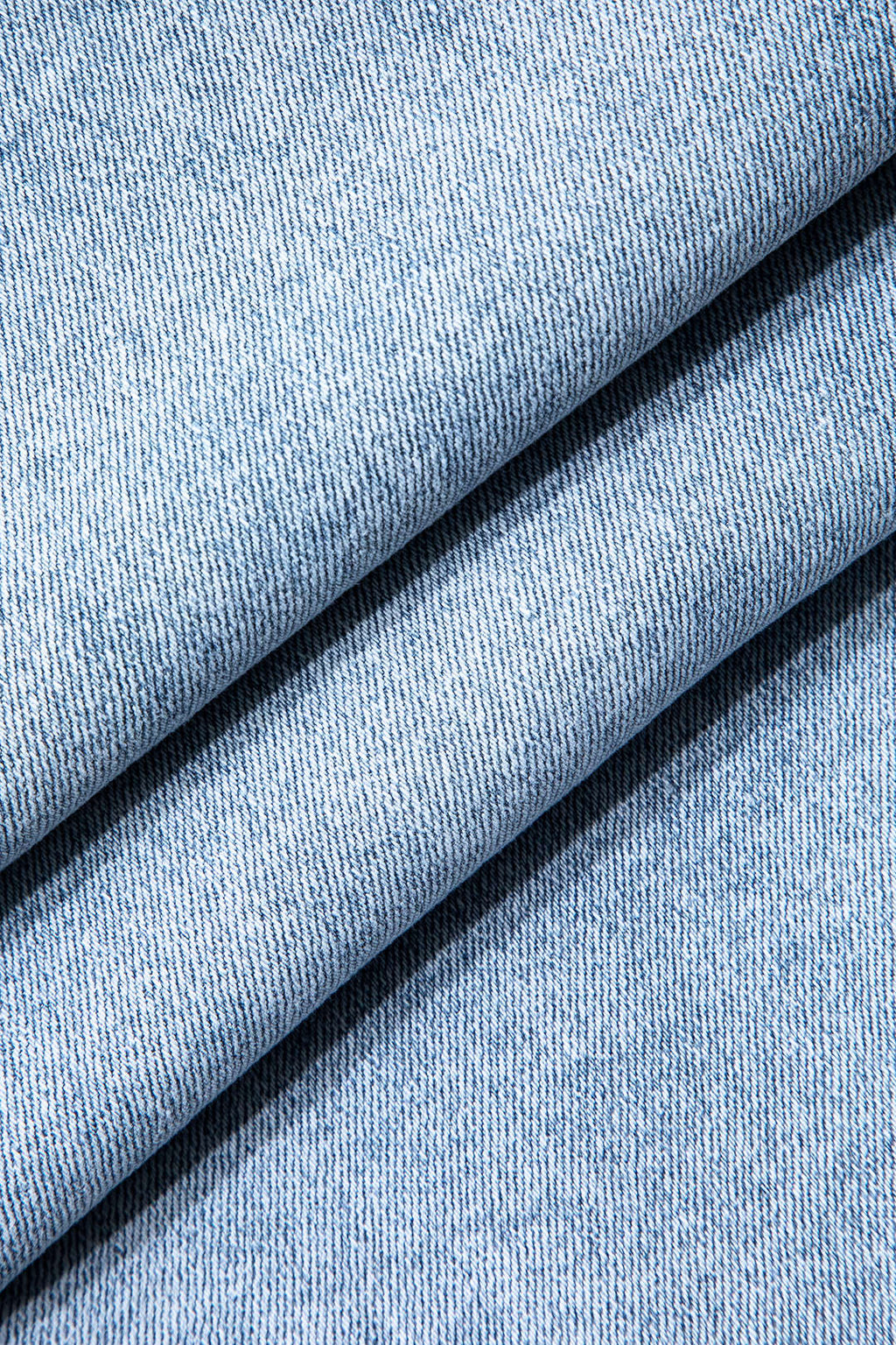 Vaqueros Denim Rectos Con Deshilachado Y Piedras Engastadas
