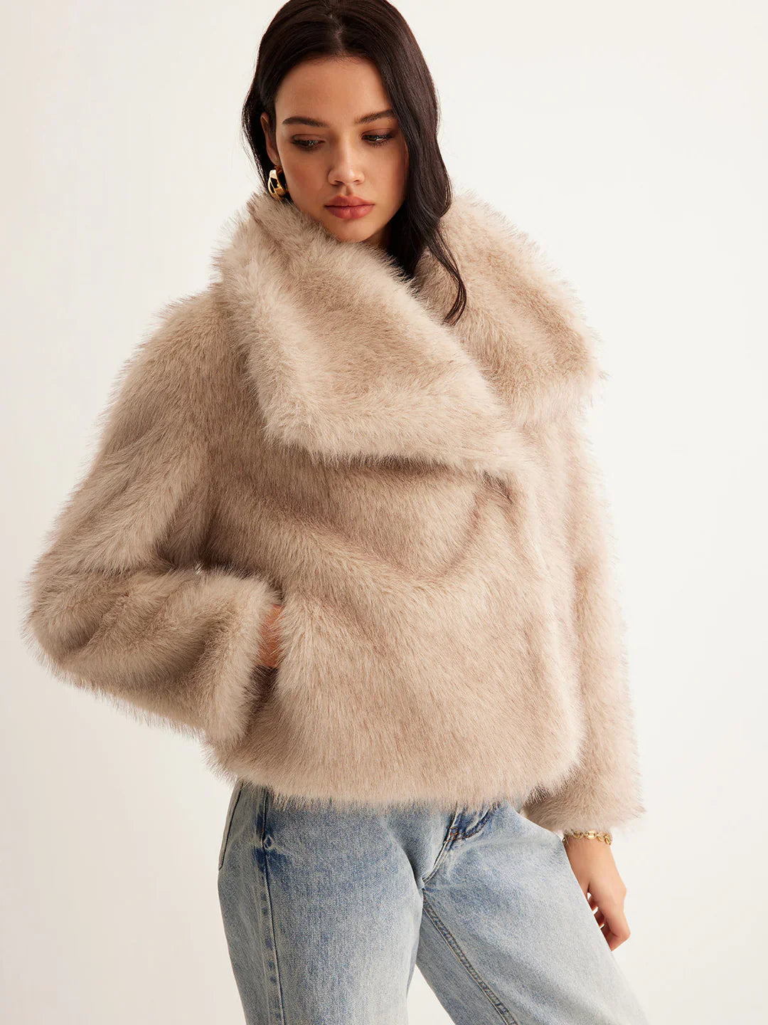 Chaqueta de Piel Oversized Lujo Elegante Bornz Silueta