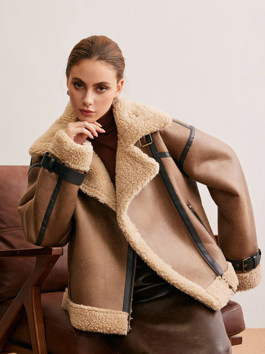 Chaqueta De Cuero Sintético Icono De Silueta Oversized